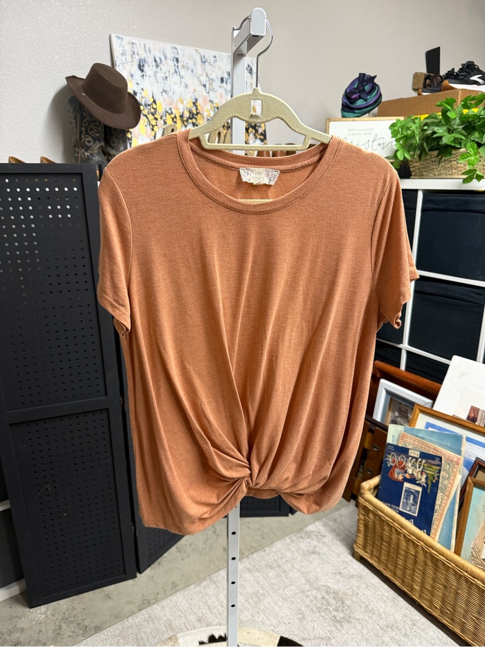 Pink Republic Twisted-Knot Short Sleeve Top - Rust